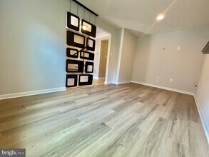 9162 Landon House Ln in Frederick, MD - Building Photo - Building Photo