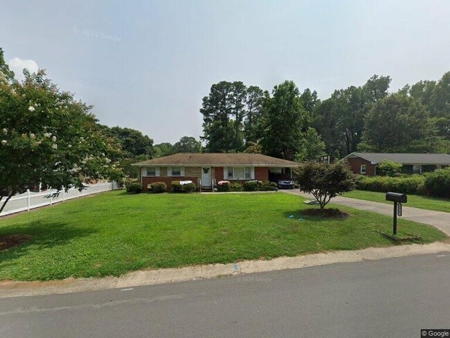 property at 3917 Vesta Dr