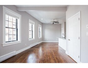 534 Tremont St-Unit -5 in Boston, MA - Building Photo - Building Photo