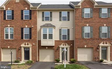 45952 Iron Oak Terrace in Sterling, VA - Building Photo