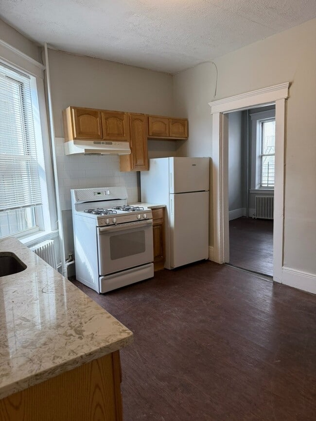 13 N Bond St in Mount Vernon, NY - Building Photo - Building Photo