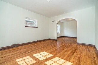 6525 Devonshire Ave, Unit 2W in St. Louis, MO - Building Photo - Building Photo