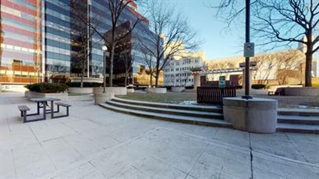 127 Greyrock Pl in Stamford, CT - Building Photo - Building Photo