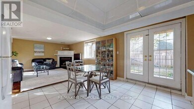 1800 Holbrook Ct in Pickering, ON - Building Photo - Building Photo