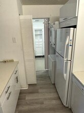 1106 Green Pine Blvd in West Palm Beach, FL - Foto de edificio - Building Photo