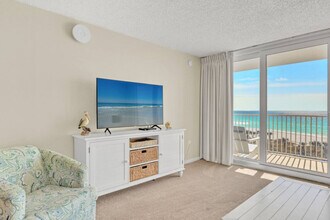 7205 Thomas Dr in Panama City Beach, FL - Building Photo - Building Photo