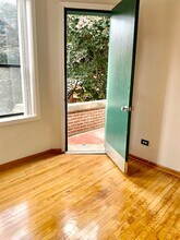 6106 S Dorchester Ave in Chicago, IL - Building Photo - Building Photo