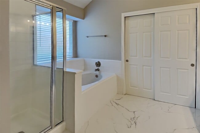 18327 Bluewater Cove Dr