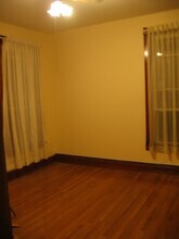 3812 N Ashland Ave, Unit 1R in Chicago, IL - Building Photo - Building Photo