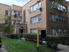 6332-6336 N Mozart St Apartments