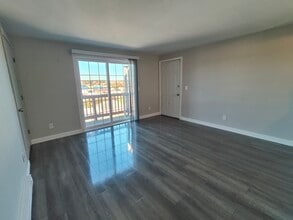 172 Perry Ave, Unit 3 in Worcester, MA - Building Photo - Building Photo