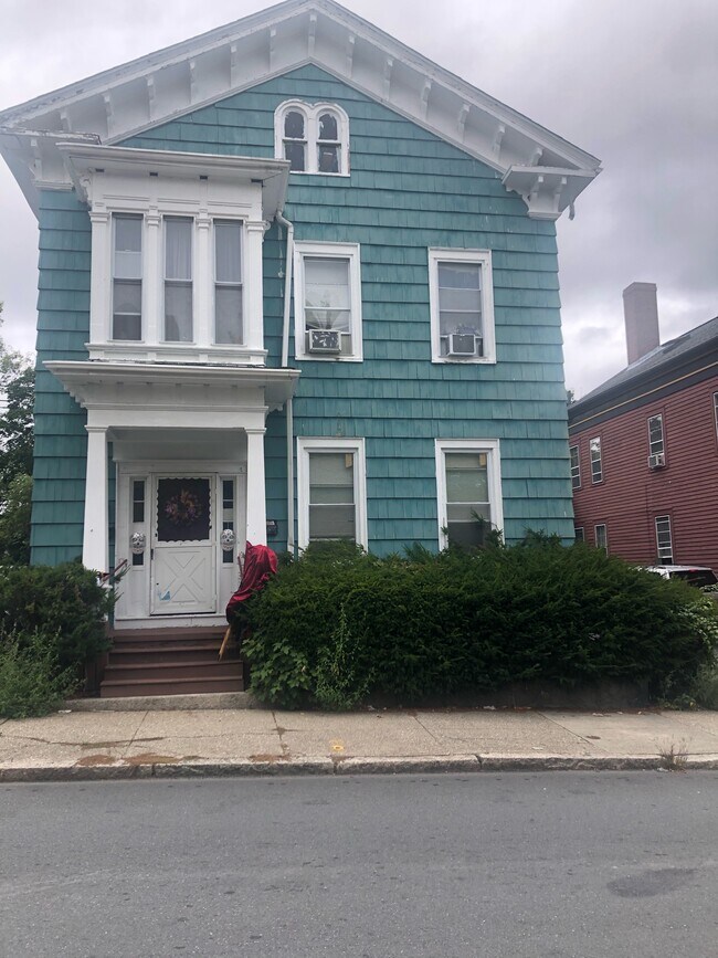 77 North St Rentals in New Bedford, MA