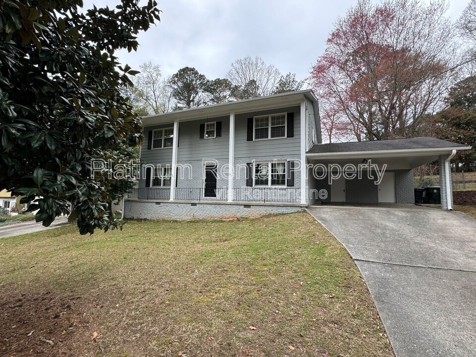 2960 Appling Cir in Atlanta, GA - Building Photo
