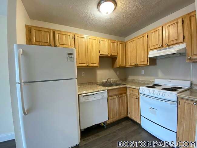 1126 Boylston St, Unit 604