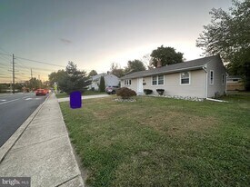 605 Heston Rd in Glassboro, NJ - Building Photo