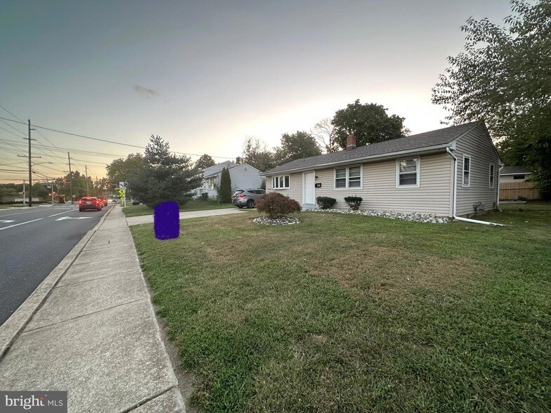 605 Heston Rd in Glassboro, NJ - Building Photo