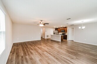2134 Pebble Point Dr in Green Cove Springs, FL - Building Photo - Building Photo