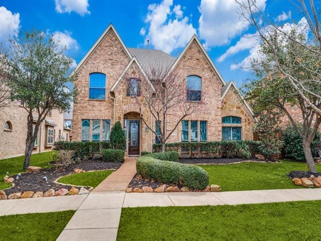property at 7778 Amberdale Ln