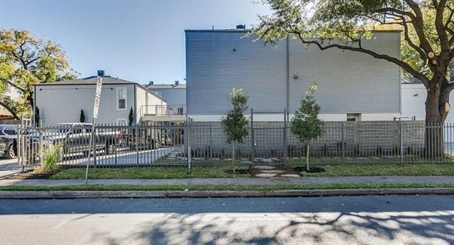 2902 Douglas Ave in Dallas, TX - Building Photo - Building Photo