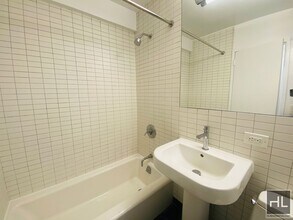 East 39th Street in New York, NY - Building Photo - Building Photo