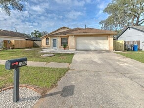 1202 Windhorst Ridge Dr in Brandon, FL - Building Photo - Building Photo