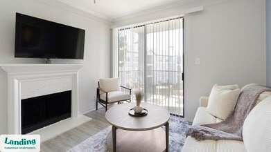 1601 W Arbrook Blvd in Arlington, TX - Foto de edificio - Building Photo