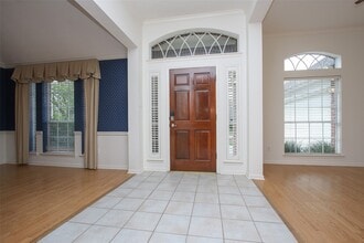 9822 Therrell Dr in Houston, TX - Building Photo - Building Photo