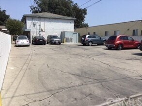 1567 Stanton Pl-Unit -2 in Long Beach, CA - Foto de edificio - Building Photo