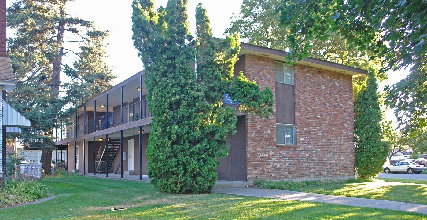 727 E Sinto Ave in Spokane, WA - Foto de edificio