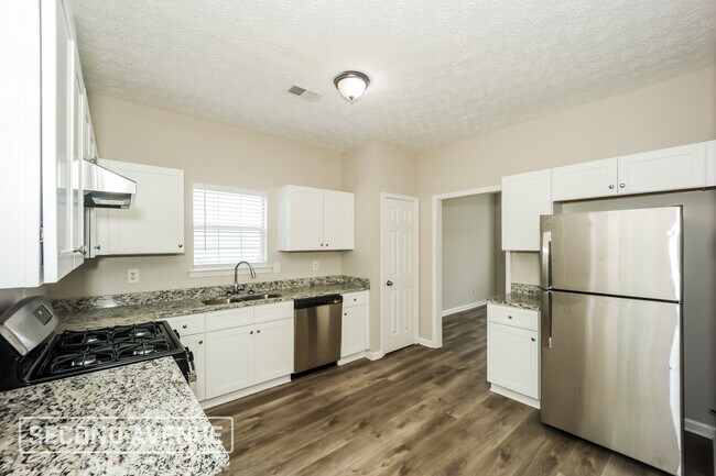 4223 Reeshemah St in College Park, GA - Building Photo - Building Photo