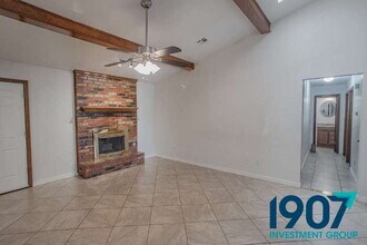 12413 SW 6th St in Yukon, OK - Building Photo - Building Photo