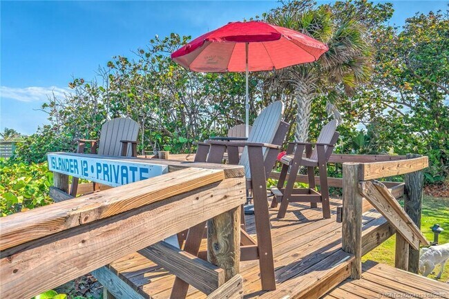 1289 NE Ocean Blvd