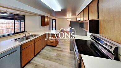 1202 S 39th Ave in Yakima, WA - Building Photo - Building Photo