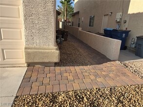 6140 Peggotty Ave in Las Vegas, NV - Building Photo - Building Photo
