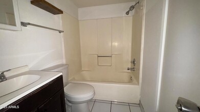 302 S Westfall Ave, Unit 1 in Tempe, AZ - Building Photo - Building Photo