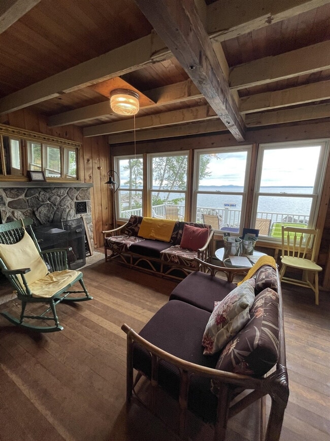 property at 10 Crescent Shore Dr