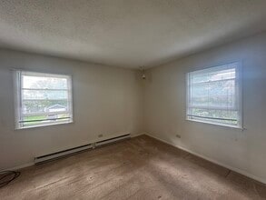 1235 Columbia St in Crete, IL - Building Photo - Building Photo