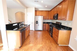 7711 Soaring Eagle Dr in Flowery Branch, GA - Building Photo - Building Photo