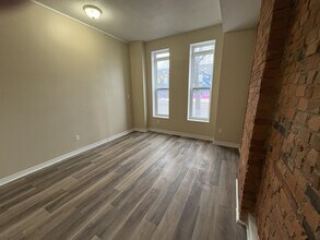 273 King William St in Hamilton, ON - Building Photo - Building Photo