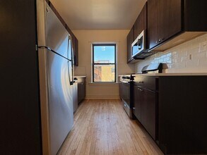 2522 N Kedzie Blvd, Unit 3W in Chicago, IL - Building Photo - Building Photo