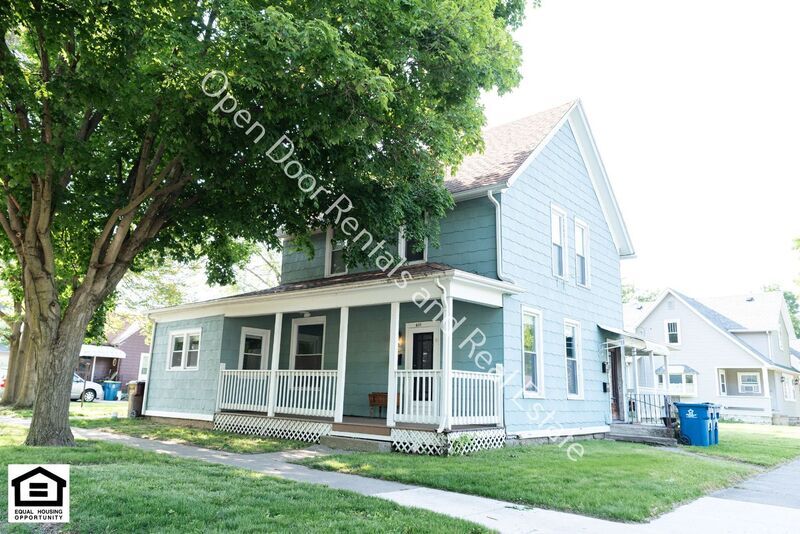 601-603 N Jackson St in Auburn, IN - Building Photo