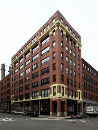 121-123 Beach St in Boston, MA - Foto de edificio - Building Photo