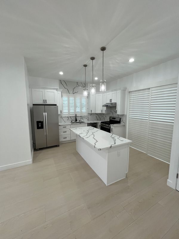 8684 Oasis Ave in Westminster, CA - Foto de edificio - Building Photo