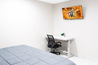 2719 Mar Les Ln in Santa Ana, CA - Foto de edificio - Building Photo