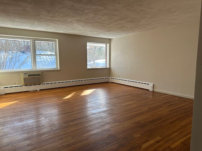 77 Wyman St in Newton, MA - Building Photo - Building Photo