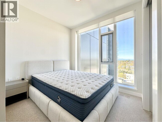 7433 Cambie St. in Vancouver, BC - Building Photo - Building Photo