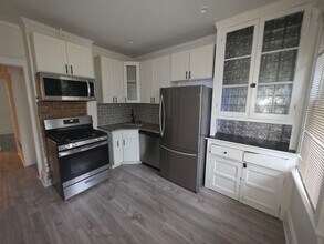 45 Neptune Ave in Jersey City, NJ - Building Photo - Building Photo