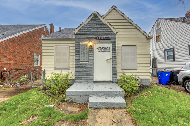 property at 13881 Carlisle St