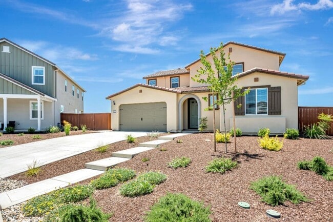 2064 Baker Ct in Woodland, CA - Building Photo - Building Photo