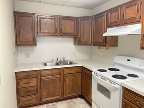 116 W Market St-Unit -Apt C in Marietta, PA - Building Photo - Building Photo